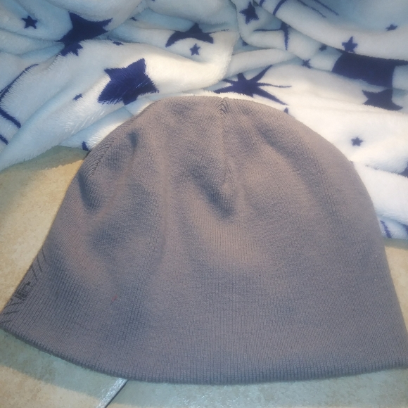 Batman reversable benie - Picture 3 of 3